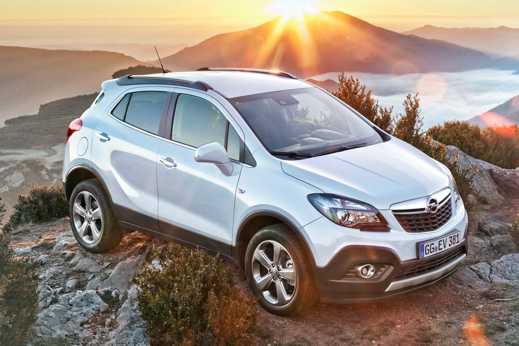 Кроссовер с акпп. Опель Мока полный привод. Opel Mokka 2023. Опель Мокка 2014 полный привод. Опель Мокка полный привод 1600-900.