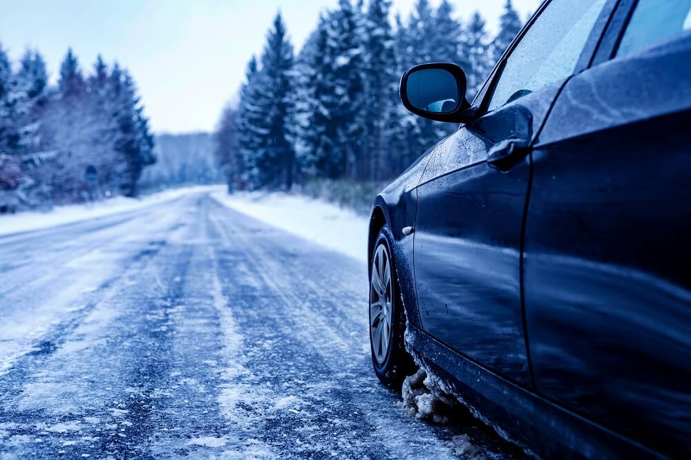 Cómo proteger la batería de tu coche del frío en invierno